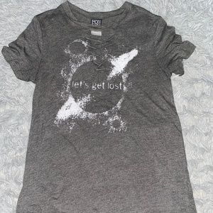 Gray graphic tshirt
